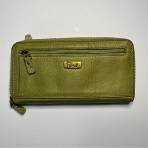 Fossil Olive Pebble Leather Zip Around Wallet Card Holder Rectabgle